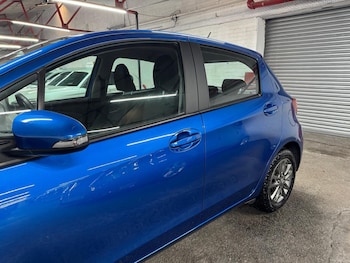 Used Toyota Yaris 2014 for sale - 76849755: Photo