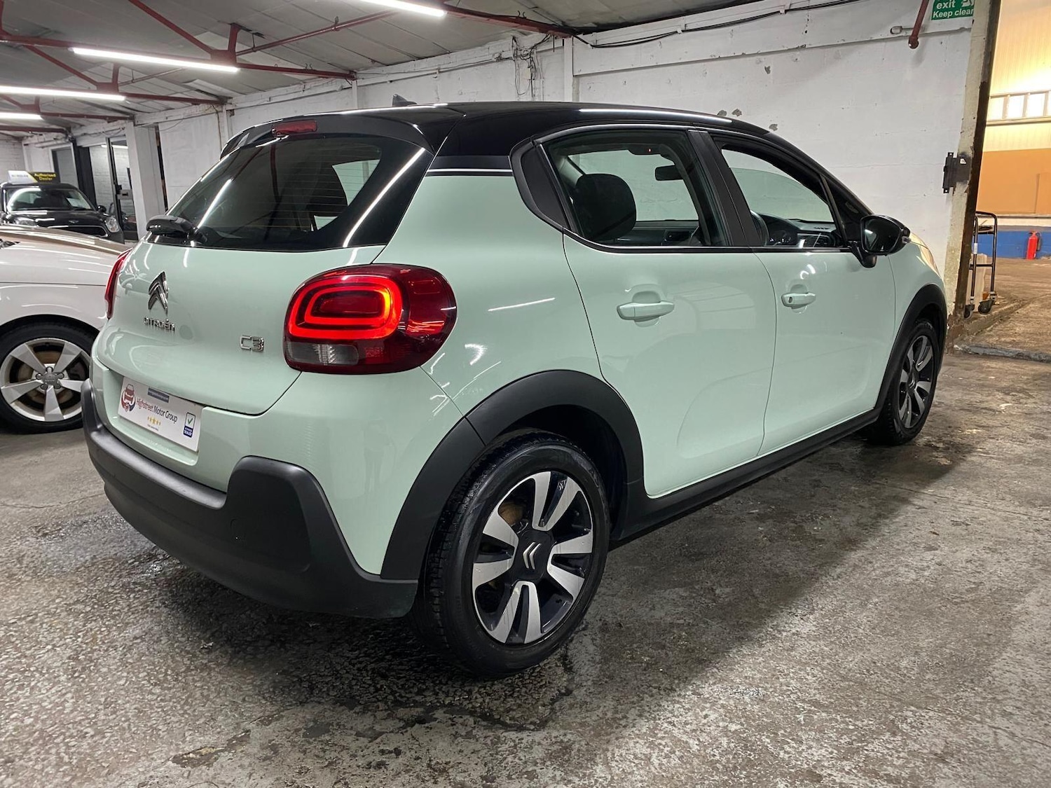 Used Citroen C3 2017 for sale - 76135947: Photo 30