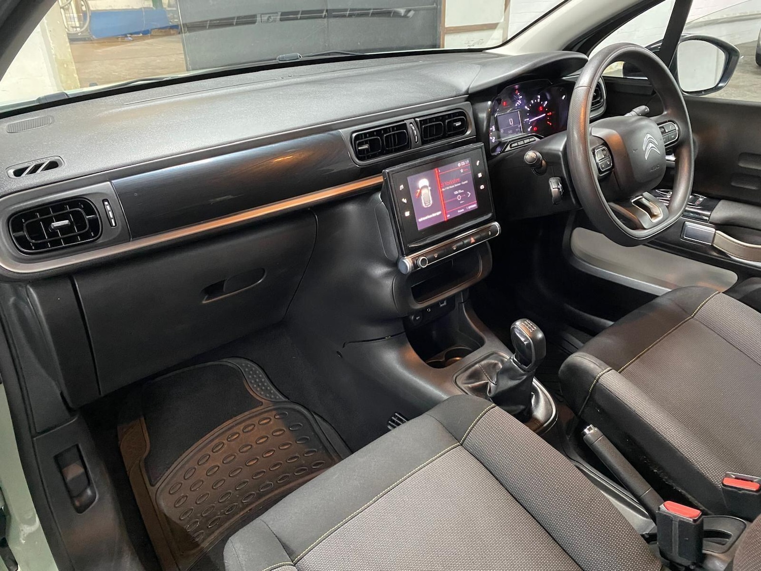 Used Citroen C3 2017 for sale - 76135947: Photo 36