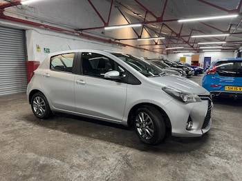 Used Toyota Yaris 2015 for sale - 78751722: Photo