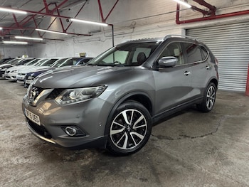 Used Nissan X-Trail 2015 for sale - 79236800: Photo