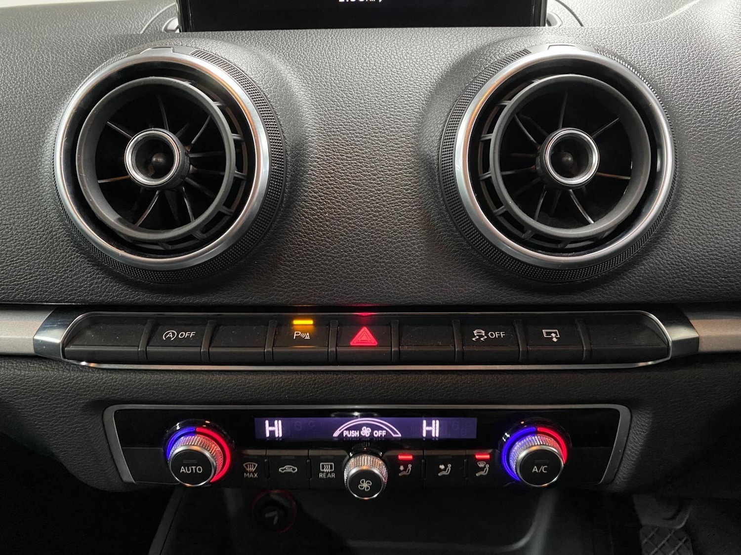 Used Audi A3 2016 for sale - 76398831: Photo 3