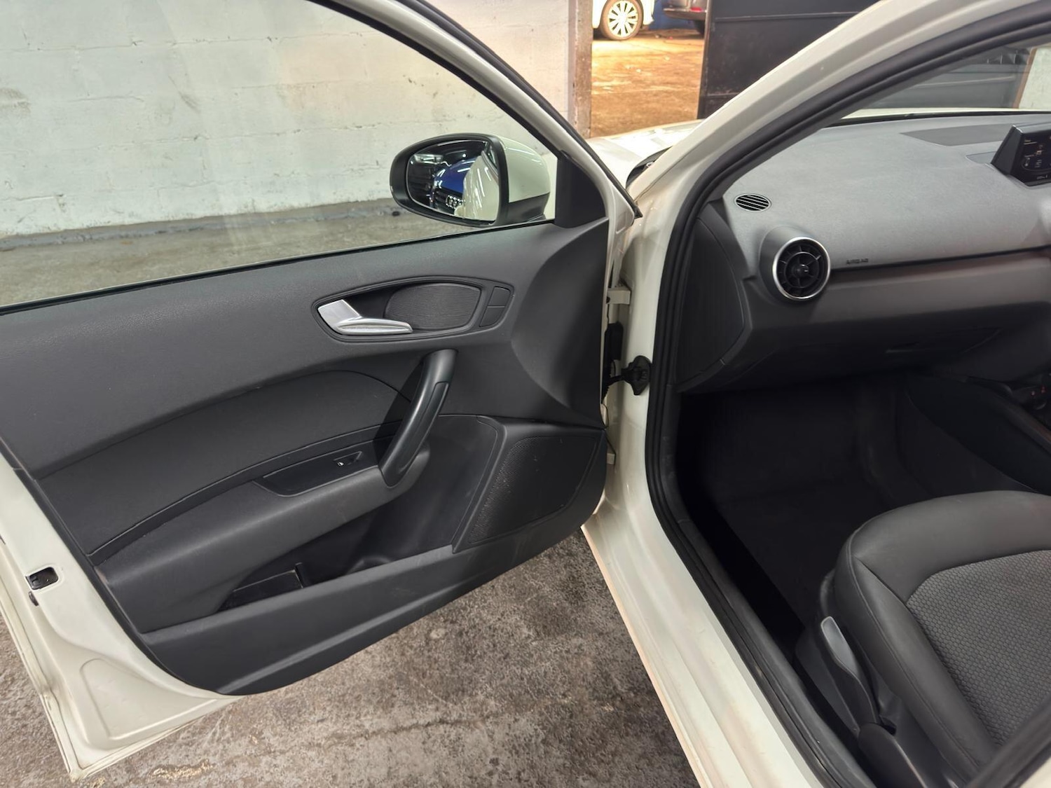 Used Audi A1 for sale - 78204751: Photo 38