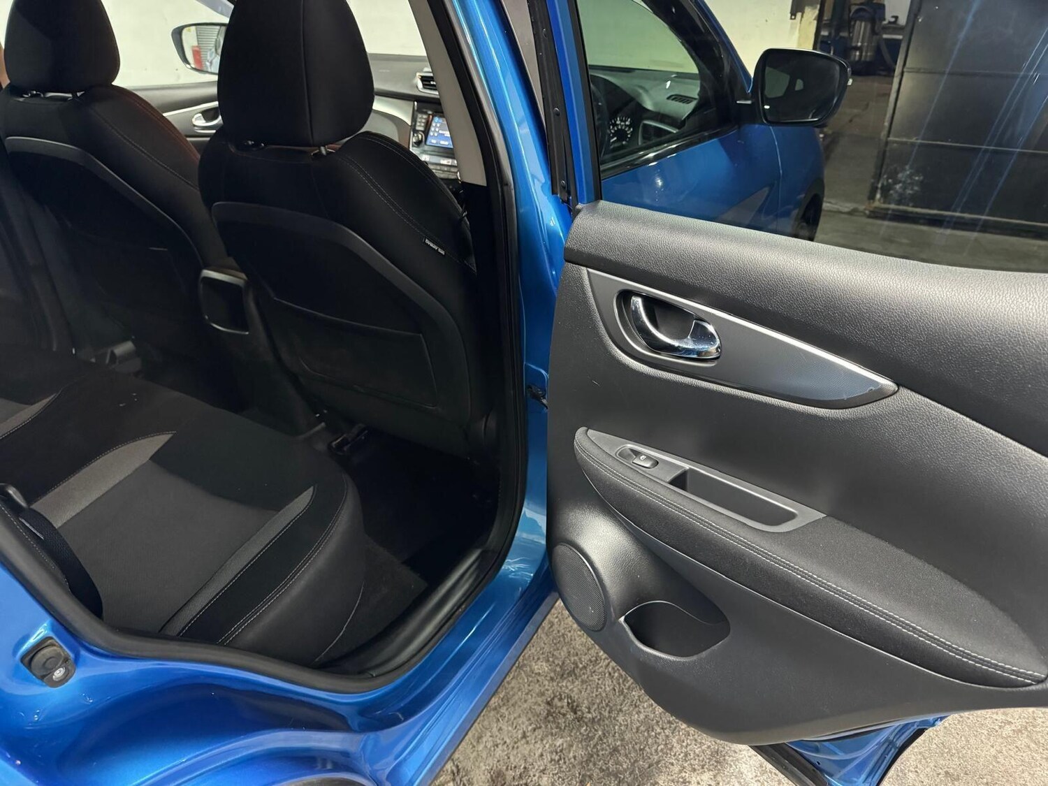 Used Nissan Qashqai 2017 for sale - 76226536: Photo 39