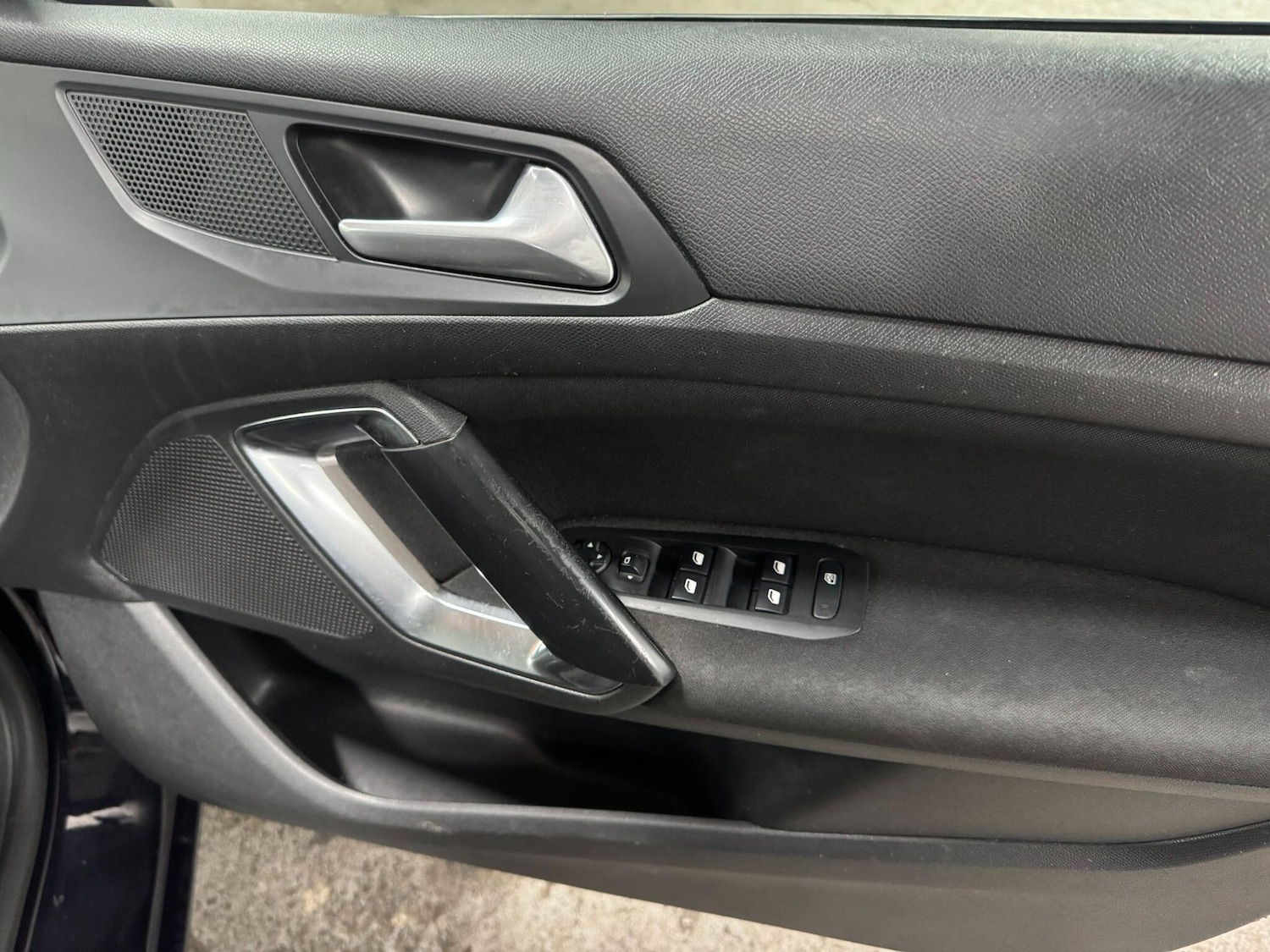 Used Peugeot 308 SW 2017 for sale - 76084618: Photo 10