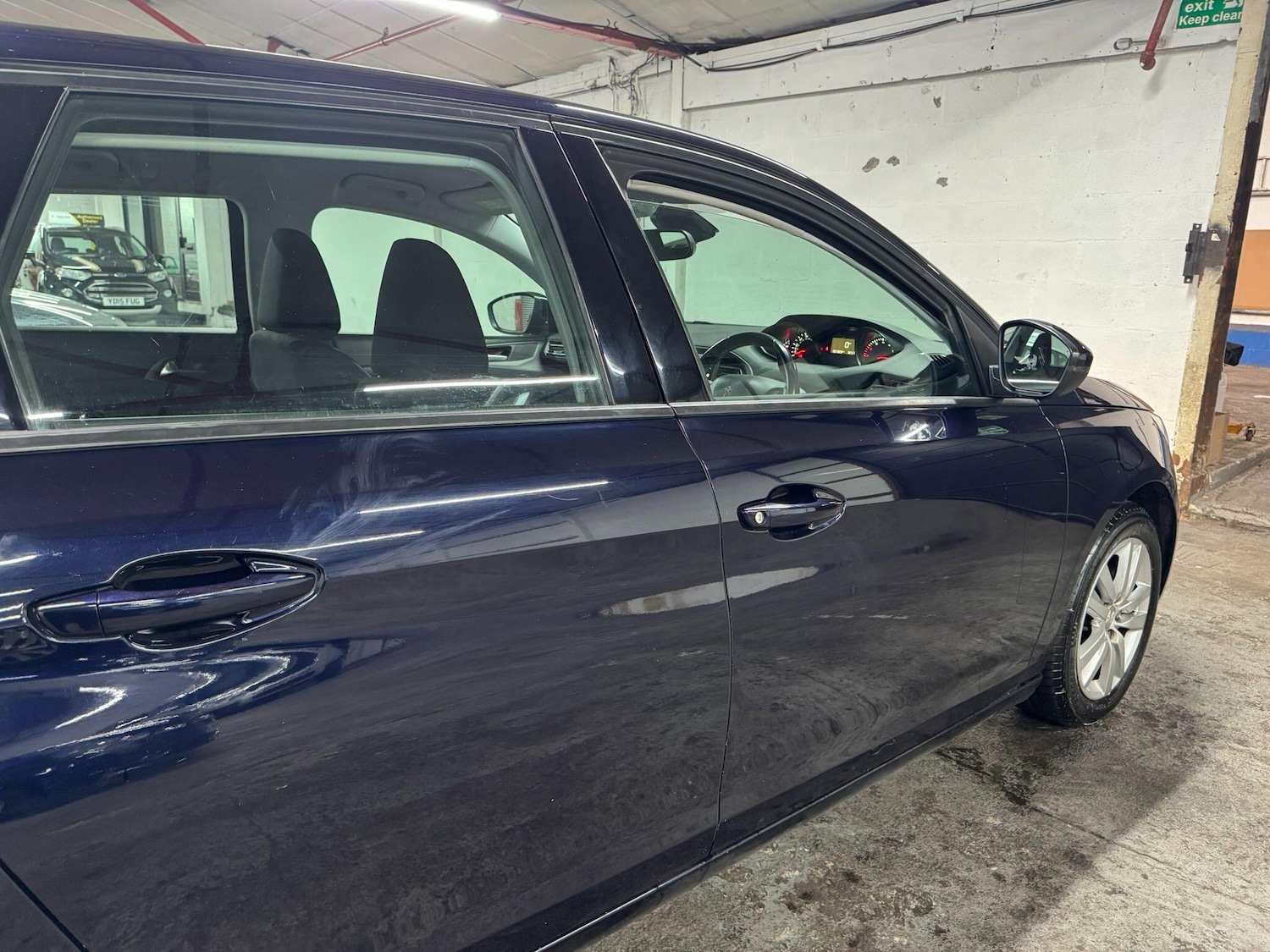 Used Peugeot 308 SW 2017 for sale - 76084618: Photo 27