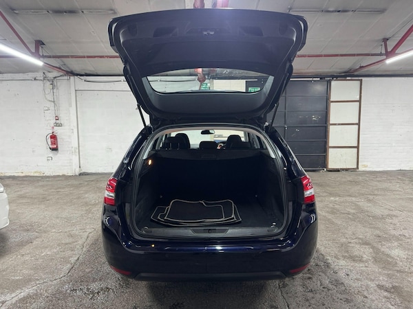 Used Peugeot 308 SW 2017 for sale - 76084618: Photo 32