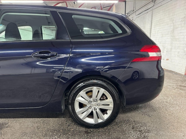 Used Peugeot 308 SW 2017 for sale - 76084618: Photo 37