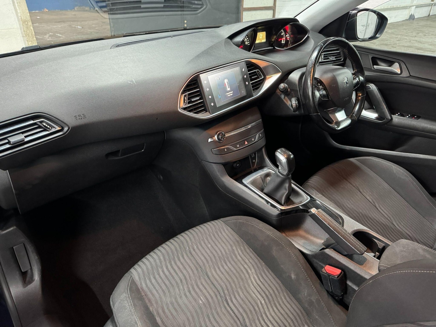 Used Peugeot 308 SW 2017 for sale - 76084618: Photo 39