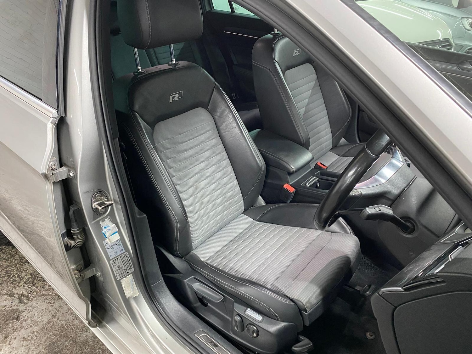 Used Volkswagen Passat 2015 for sale - 76227873: Photo 15