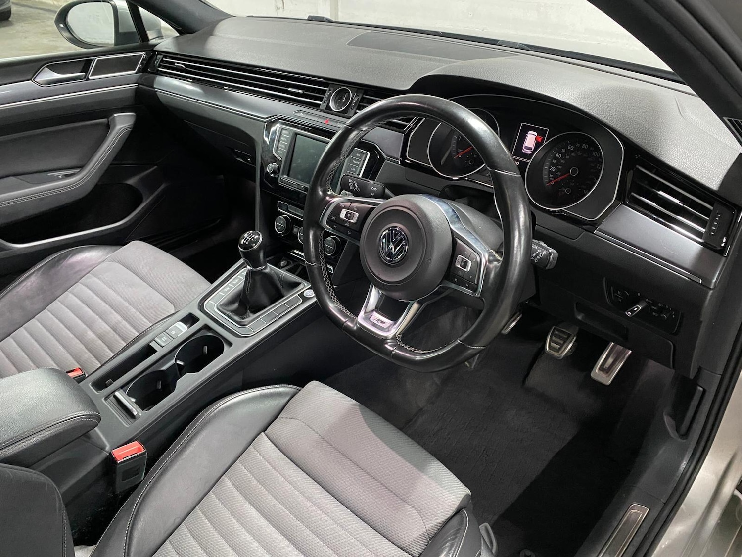 Used Volkswagen Passat 2015 for sale - 76227873: Photo 17