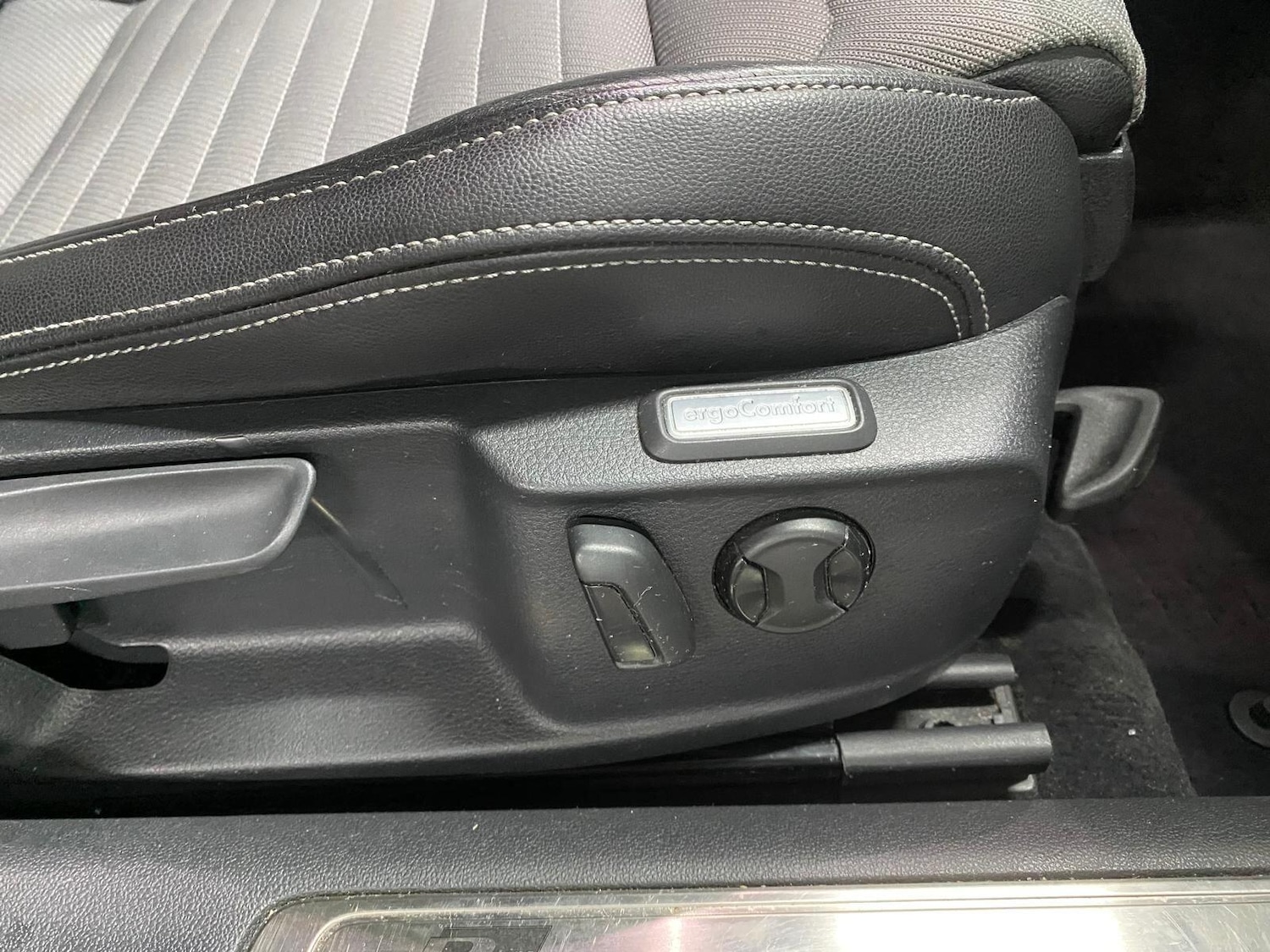 Used Volkswagen Passat 2015 for sale - 76227873: Photo 21