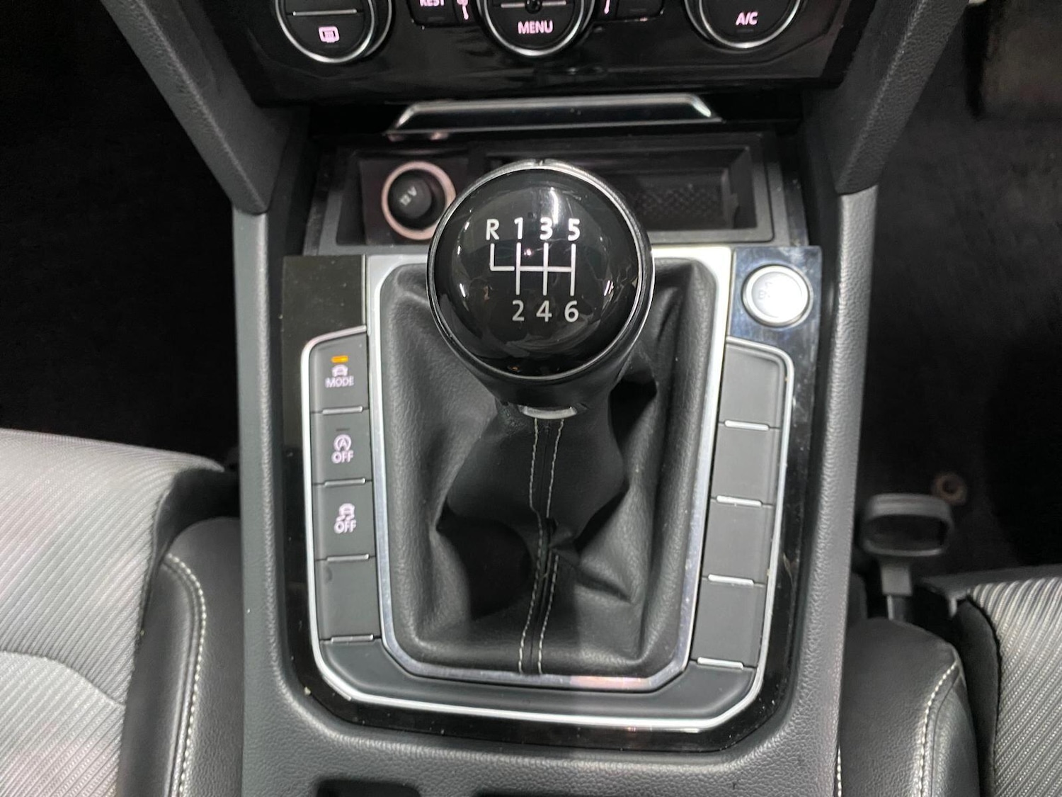 Used Volkswagen Passat 2015 for sale - 76227873: Photo 22