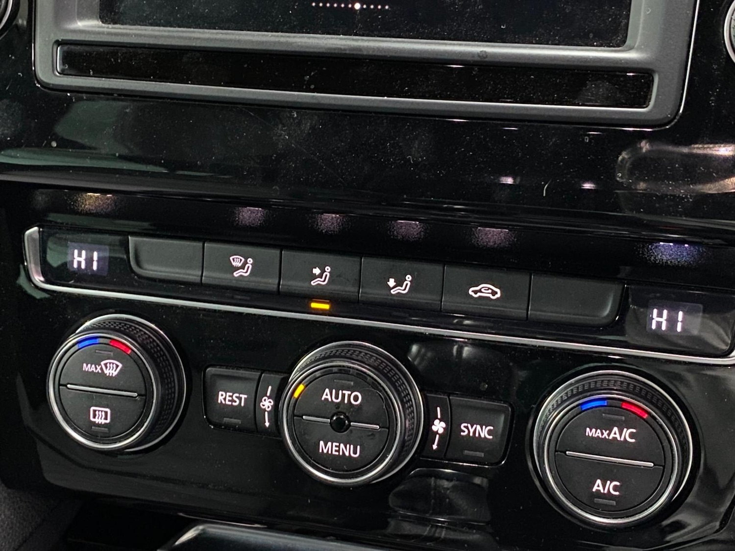 Used Volkswagen Passat 2015 for sale - 76227873: Photo 25