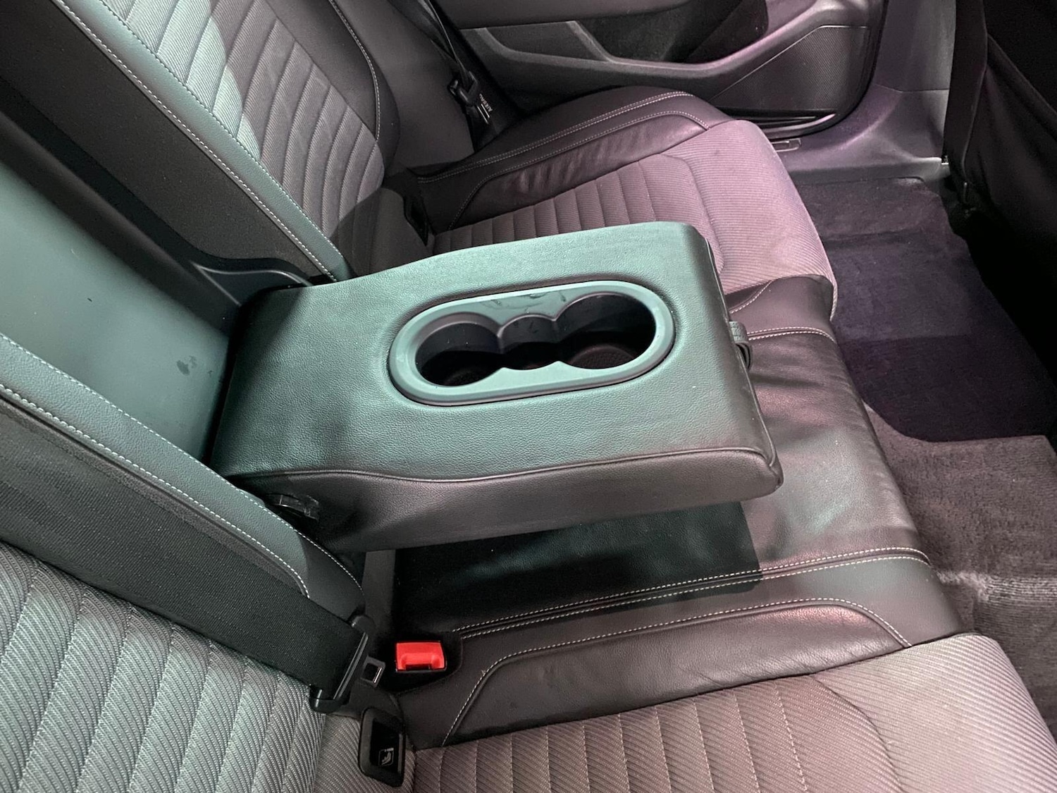 Used Volkswagen Passat 2015 for sale - 76227873: Photo 27