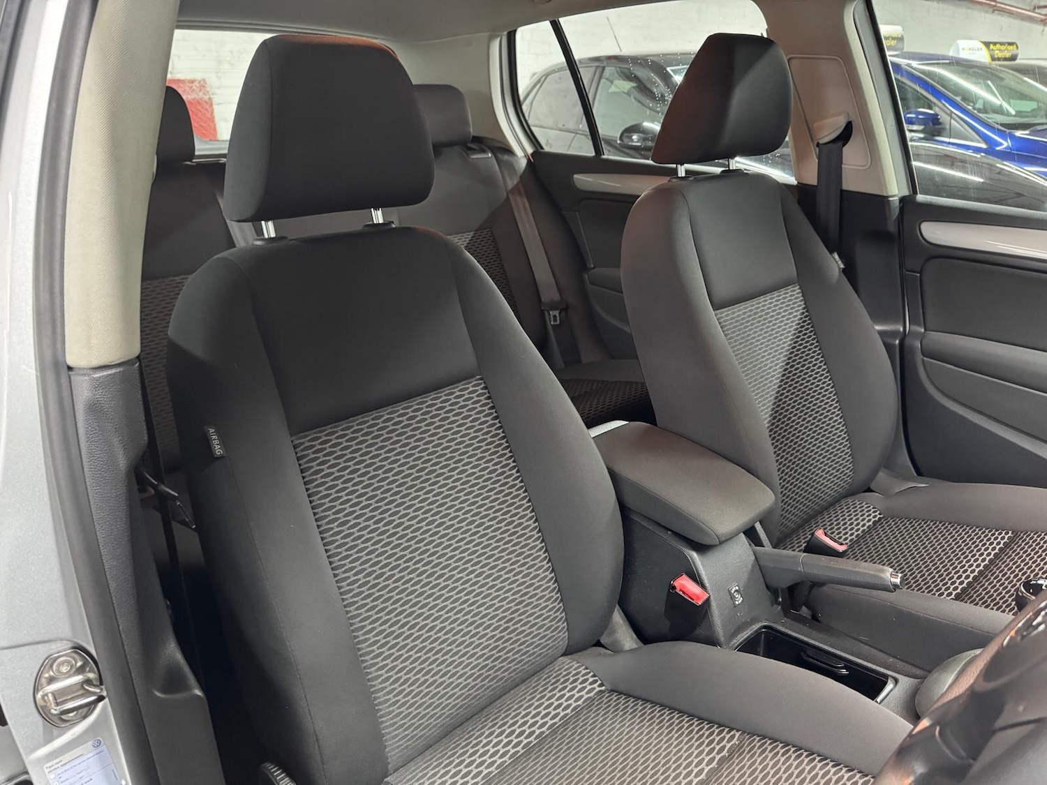 Used Volkswagen Golf 2011 for sale - 76989118: Photo 18