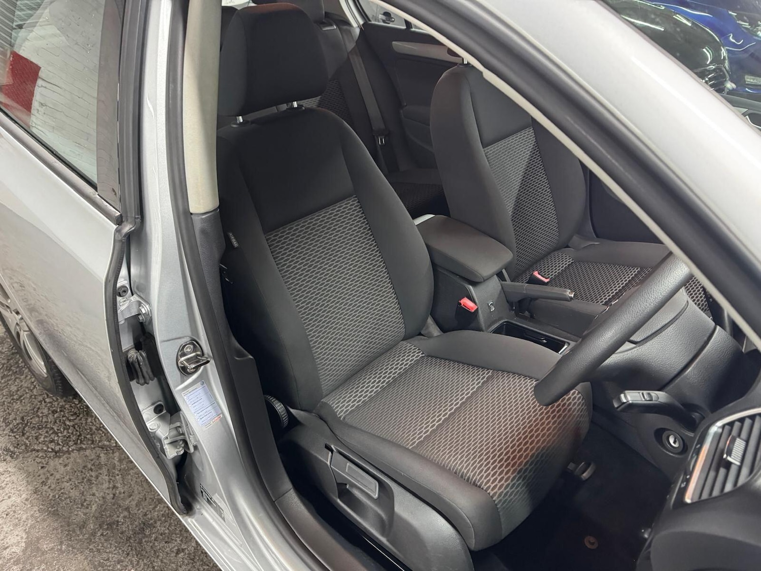 Used Volkswagen Golf 2011 for sale - 76989118: Photo 21