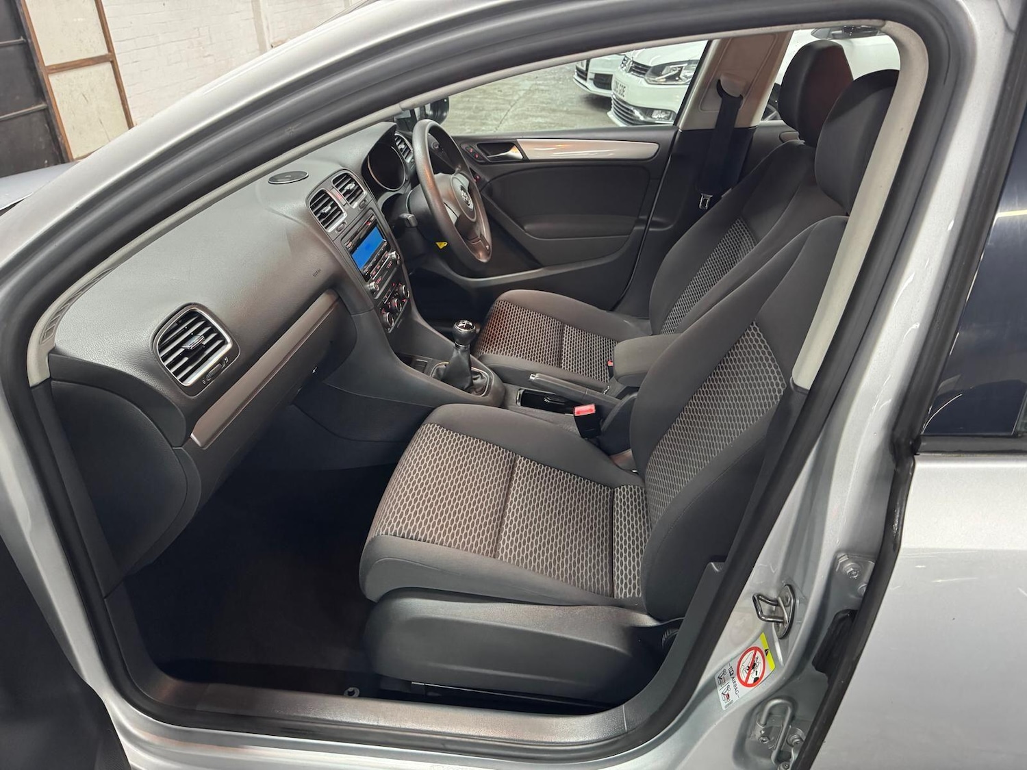 Used Volkswagen Golf 2011 for sale - 76989118: Photo 40