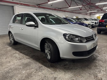 Used Volkswagen Golf 2011 for sale - 76989118: Photo