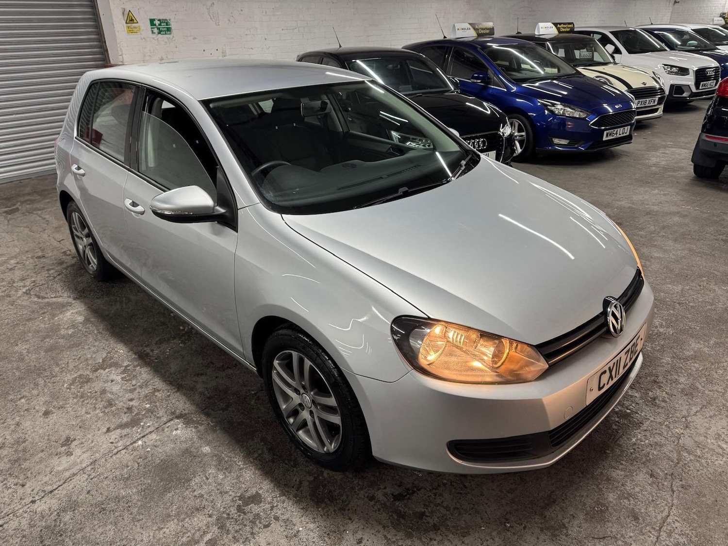 Used Volkswagen Golf 2011 for sale - 76989118: Photo 5