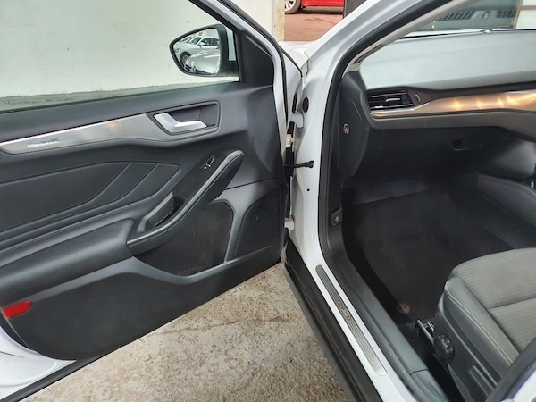 Used Ford Focus 2018 for sale - 74969371: Photo 21