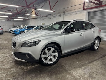 Used Volvo V40 2013 for sale - 78823002: Photo