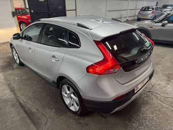 Used Volvo V40 2013 for sale - 78823002: Photo