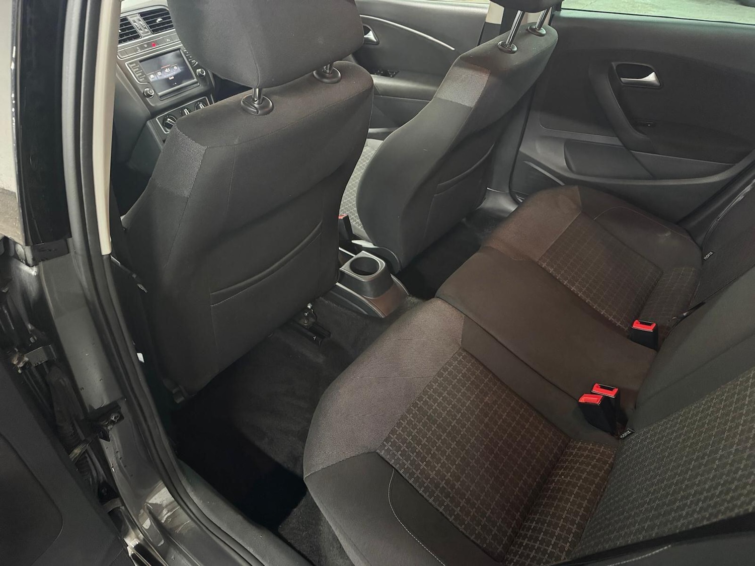 Used Volkswagen Polo 2016 for sale - 77386640: Photo 17