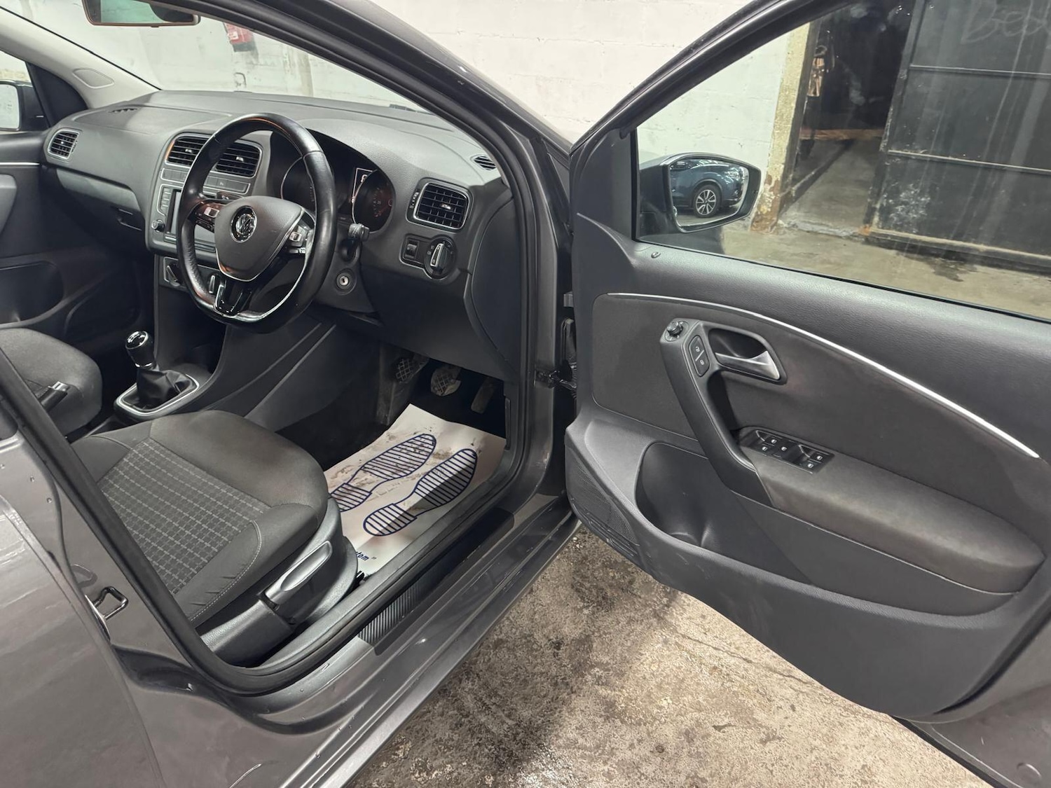 Used Volkswagen Polo 2016 for sale - 77386640: Photo 52