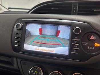 Used Toyota Yaris 2019 for sale - 79062746: Photo
