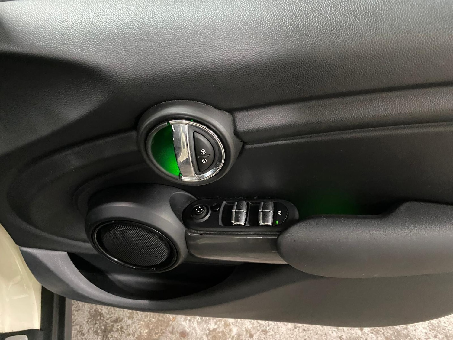 Used MINI Hatch 2018 for sale - 76226917: Photo 11