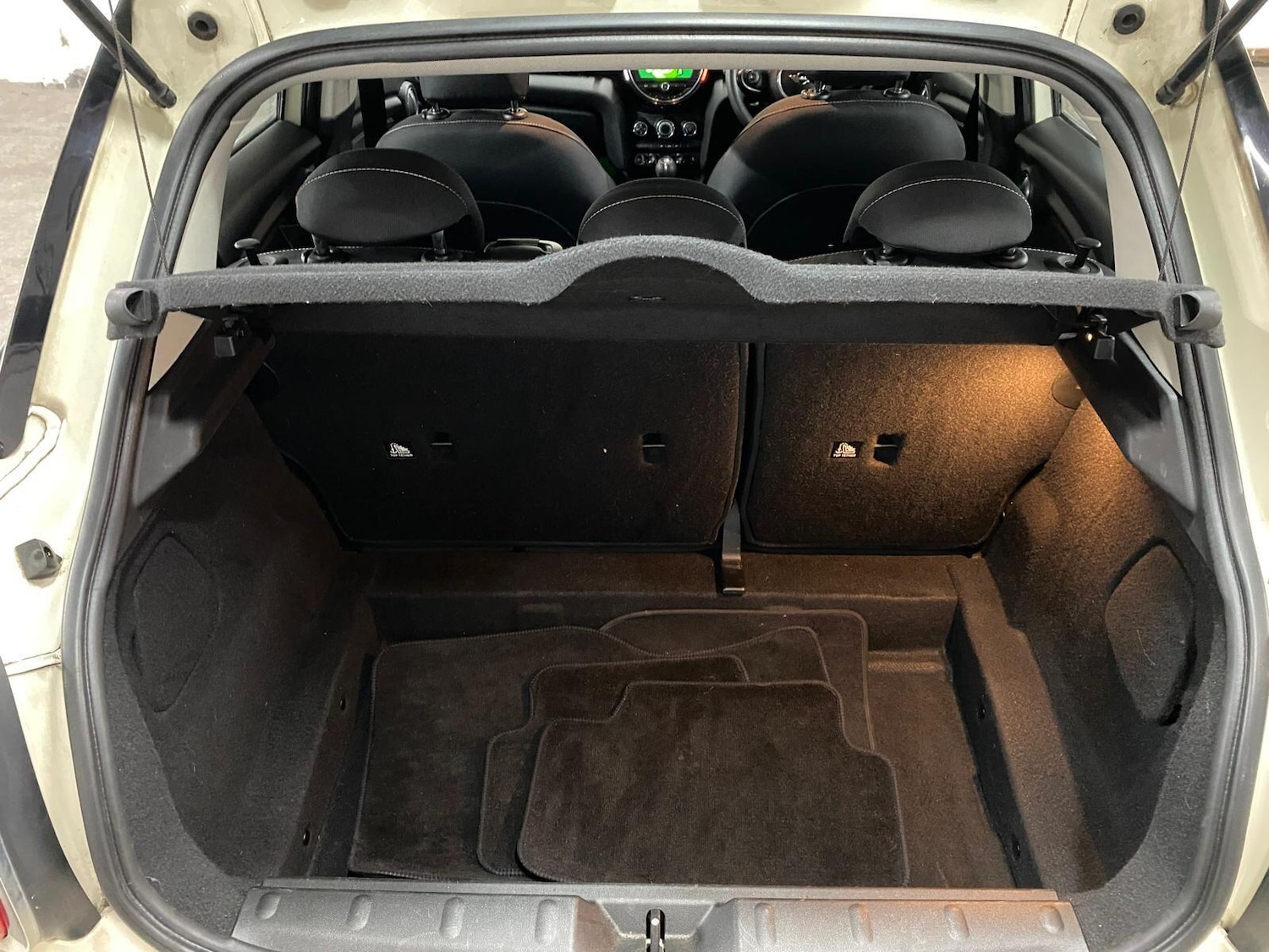 Used MINI Hatch 2018 for sale - 76226917: Photo 32