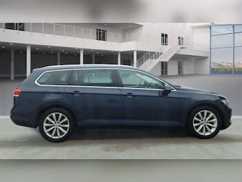 Used Volkswagen Passat 2016 for sale - 77808093: Photo