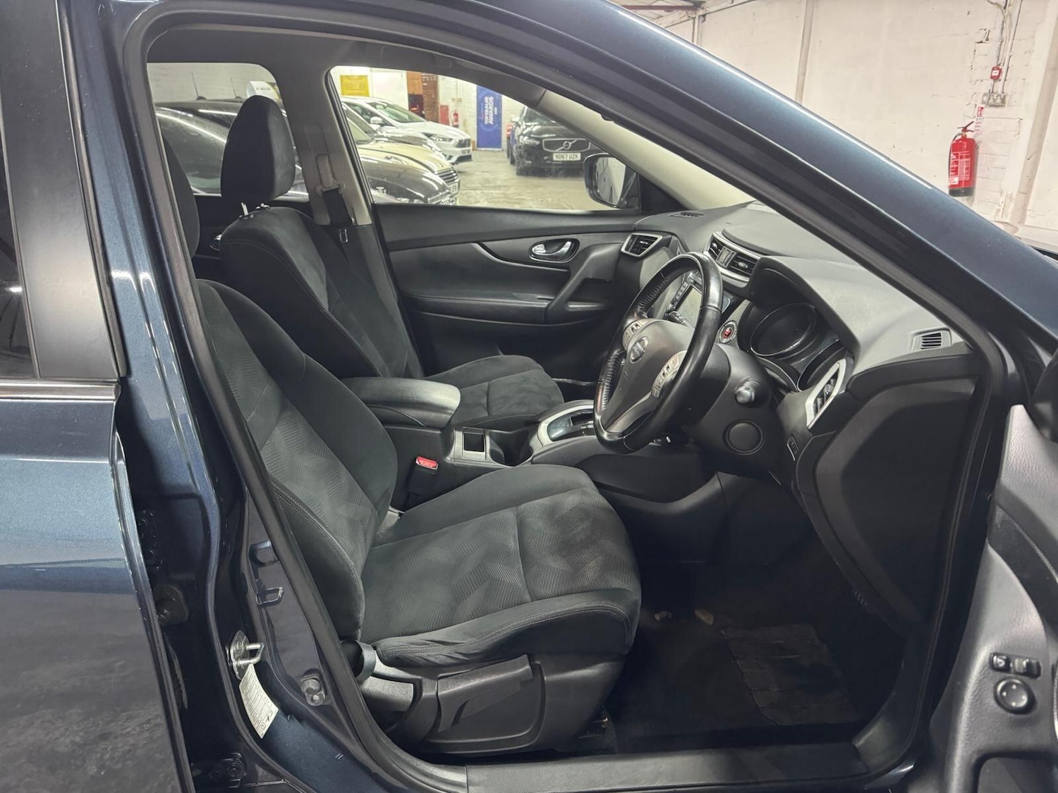 Used Nissan X-Trail 2017 for sale - 77376407: Photo 54