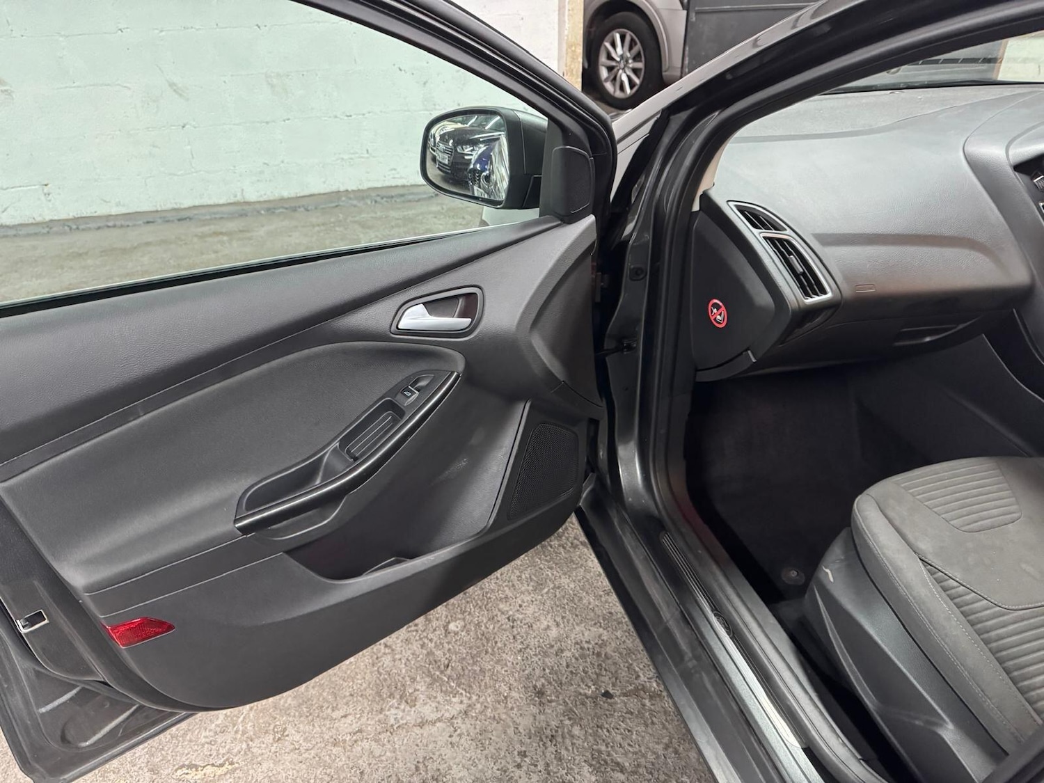 Used Ford Focus for sale - 77215328: Photo 40