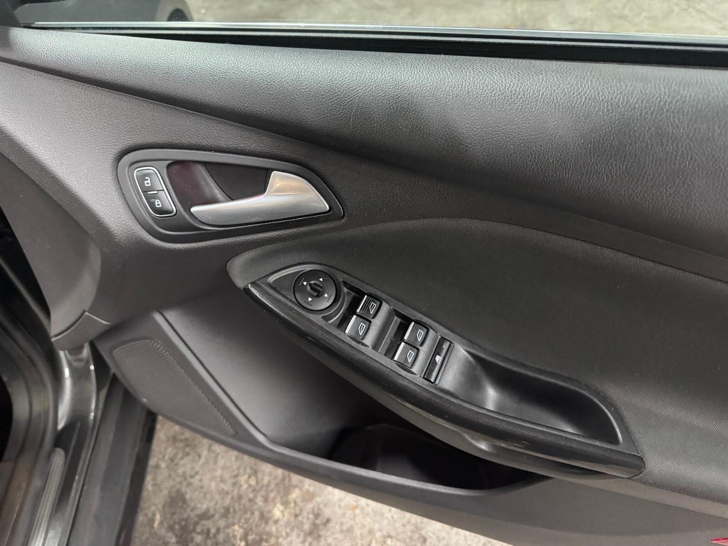 Used Ford Focus for sale - 77215328: Photo 5