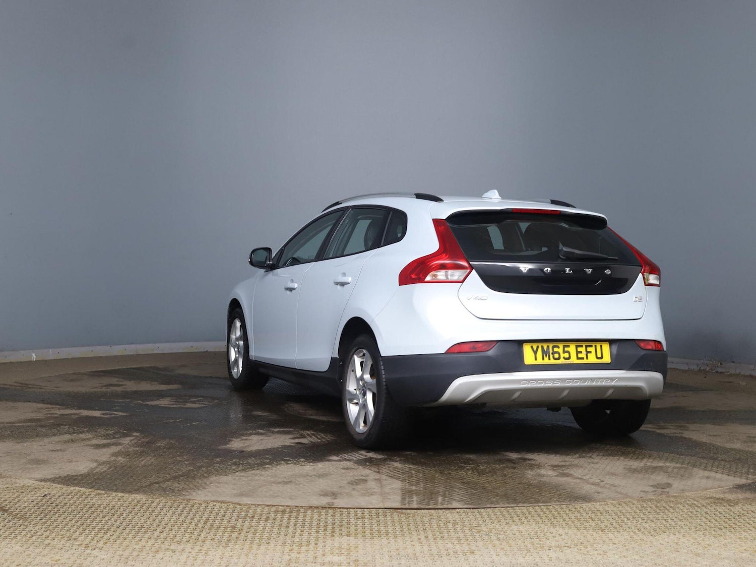 Used Volvo V40 2016 for sale - 77253981: Photo 3