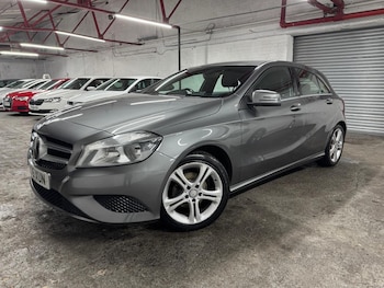 Used Mercedes-Benz A-Class 2015 for sale - 77049988: Photo