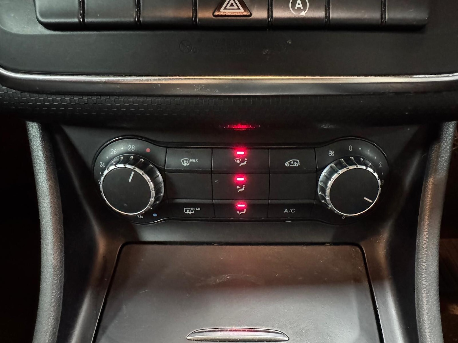 Used Mercedes-Benz A-Class 2015 for sale - 77049988: Photo 39