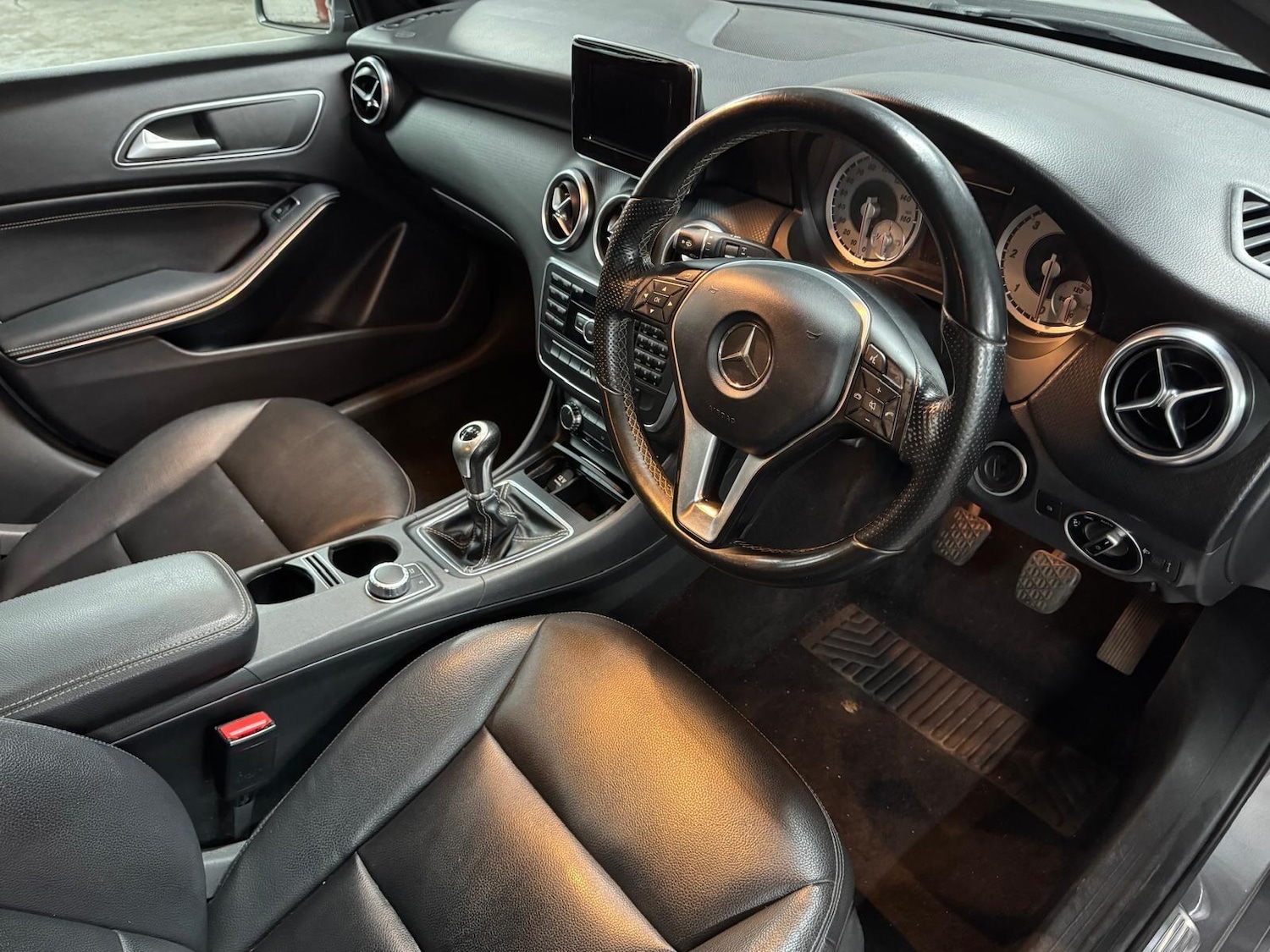 Used Mercedes-Benz A-Class 2015 for sale - 77049988: Photo 42