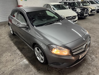 Used Mercedes-Benz A-Class 2015 for sale - 77049988: Photo