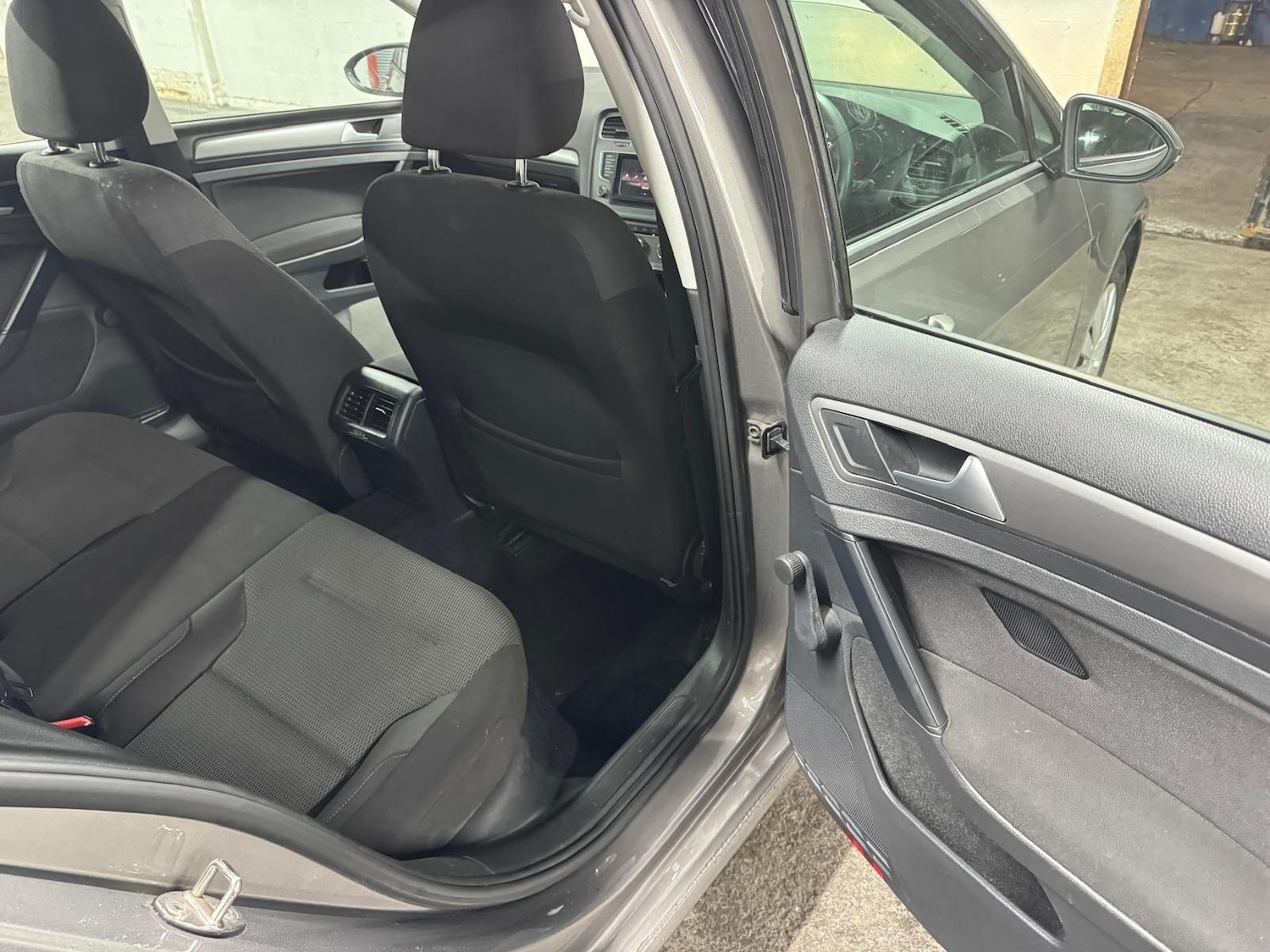 Used Volkswagen Golf 2014 for sale - 77523892: Photo 34