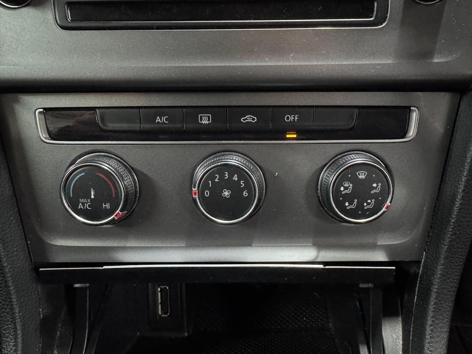 Used Volkswagen Golf 2014 for sale - 77523892: Photo 36