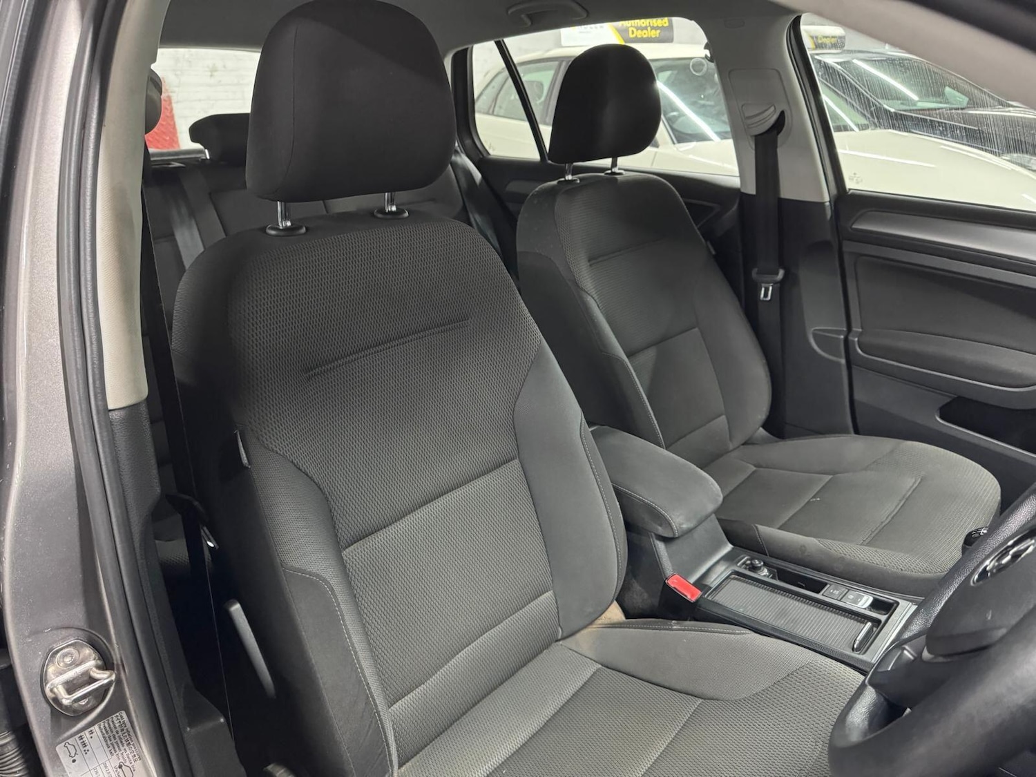 Used Volkswagen Golf 2014 for sale - 77523892: Photo 42