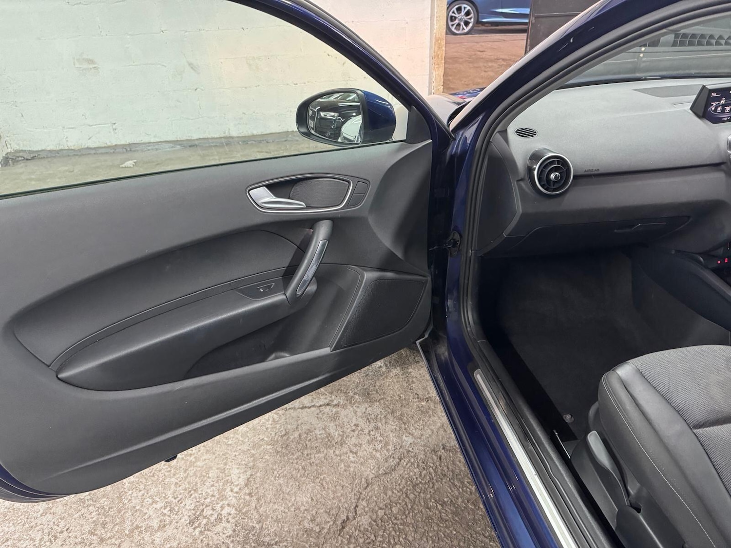 Used Audi A1 2014 for sale - 77892759: Photo 34