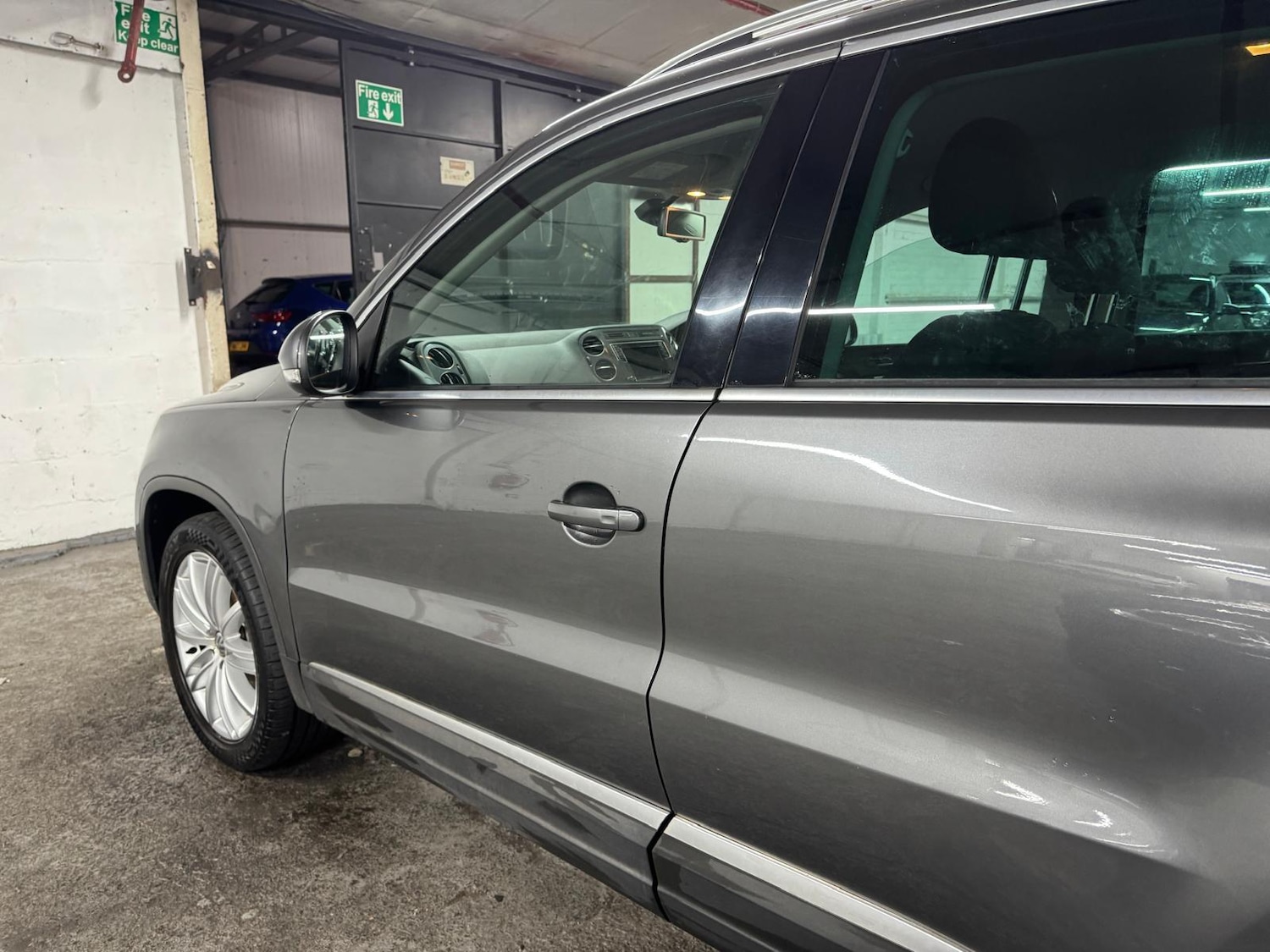 Used Volkswagen Tiguan 2015 for sale - 77163552: Photo 11