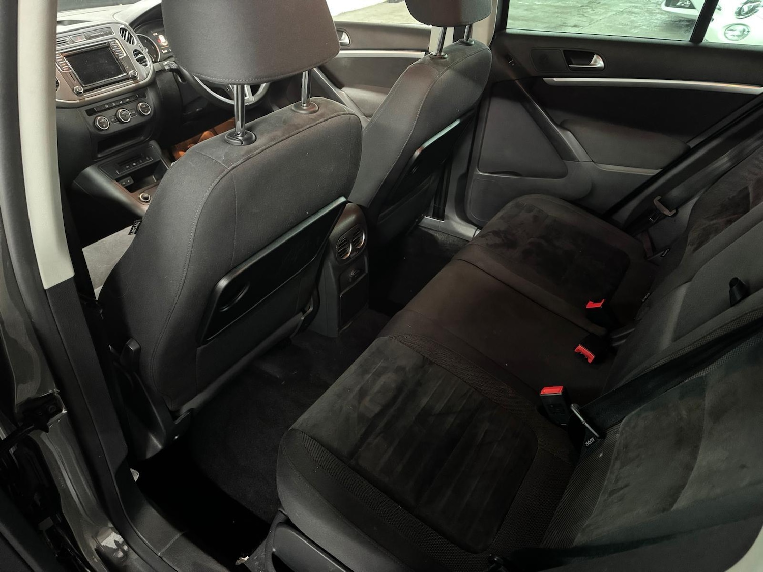 Used Volkswagen Tiguan 2015 for sale - 77163552: Photo 25