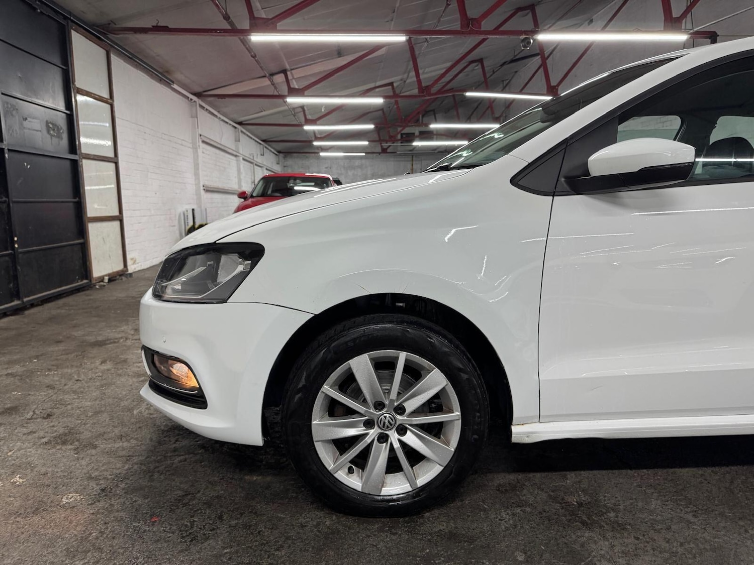 Used Volkswagen Polo 2015 for sale - 77456054: Photo 10