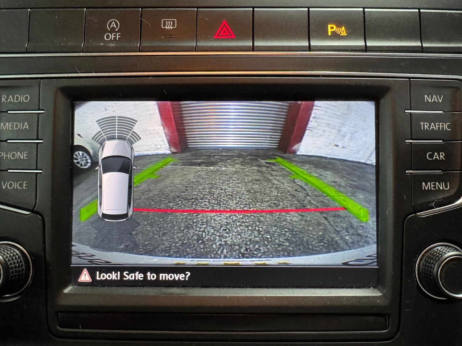 Used Volkswagen Polo 2015 for sale - 77456054: Photo 2