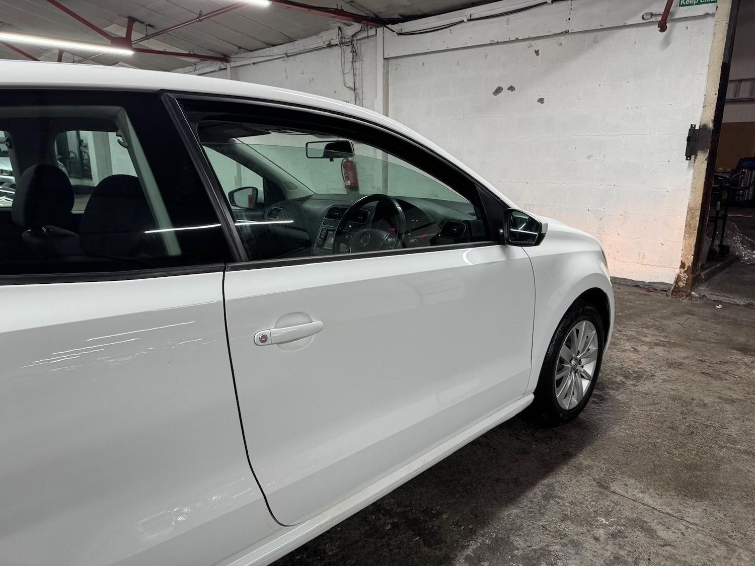 Used Volkswagen Polo 2015 for sale - 77456054: Photo 29